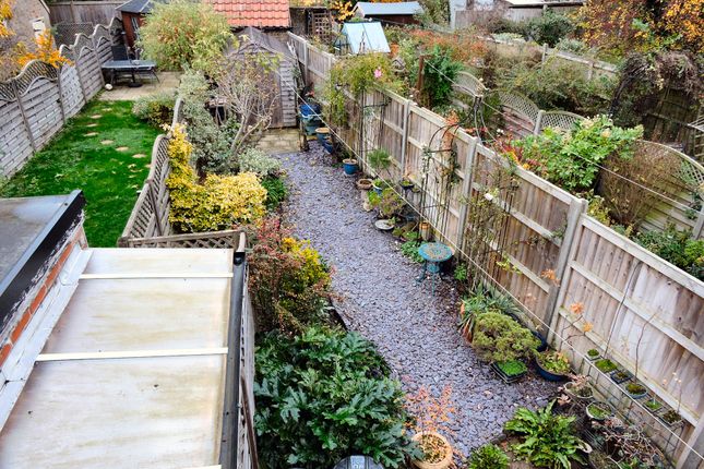 4, Causeway End, Felsted photo 2