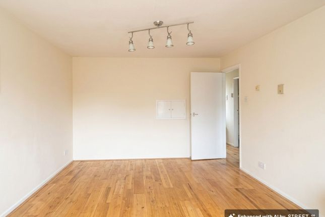 Flat 2, 158 London Road, Leicester photo 3