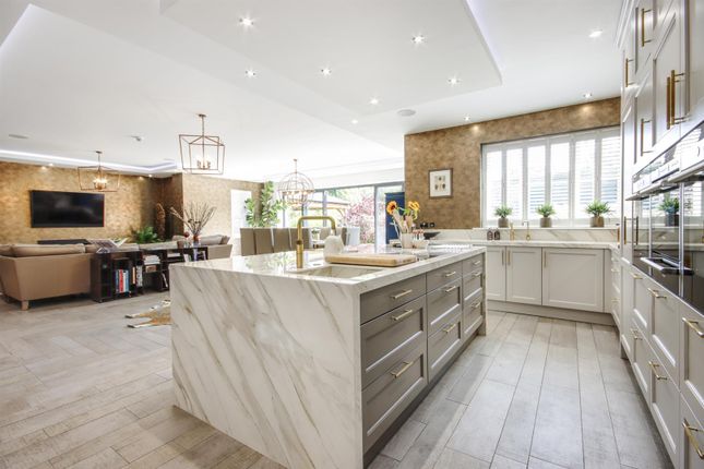 Open-Plan Kitchen/Dining/Drawing Room