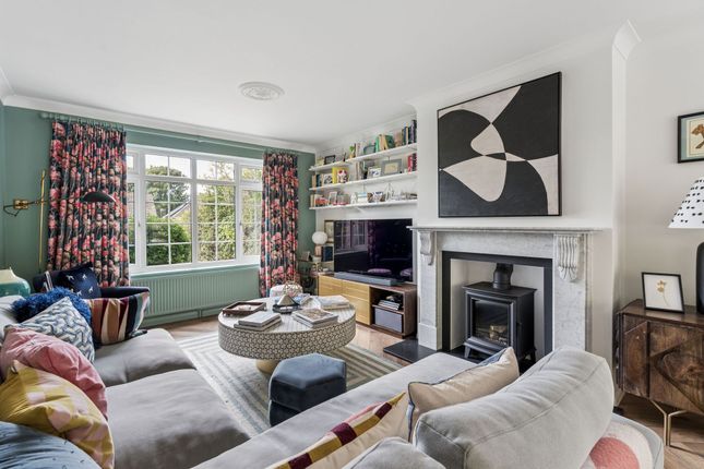 35 Friars Gardens, High Wycombe photo 3