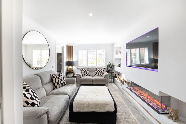 29 Mickel Crescent, Bathgate photo 3