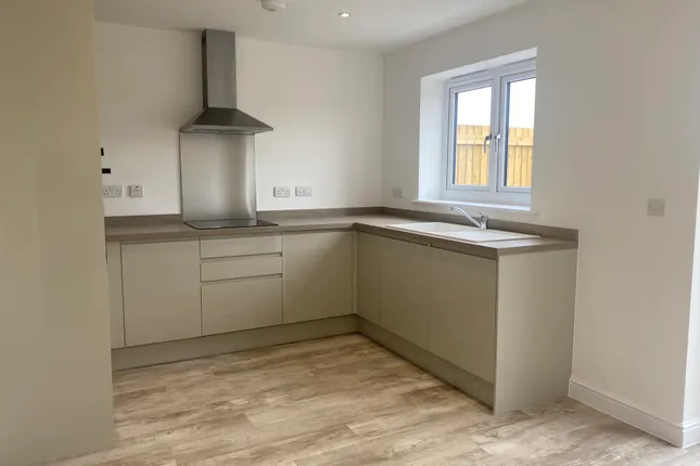 Pobl Living - Bryn Tirion