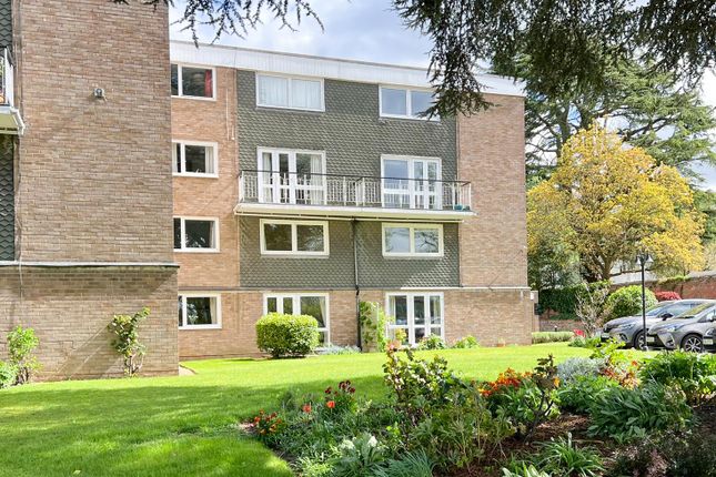 Thumbnail Flat for sale in College Lawn, Cheltenham