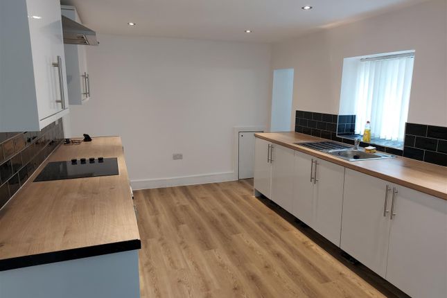 Studio to rent in Prospect Place, Llanelli