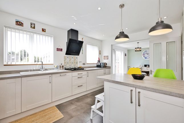 23, Campion Drive, Yeovil photo 4