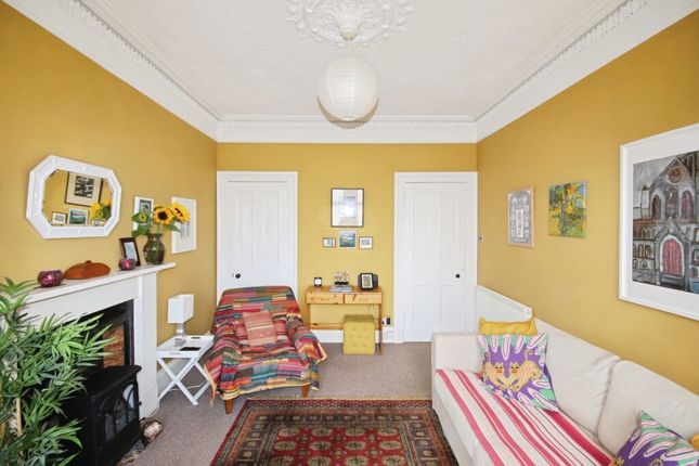 Flat 1/3, 67 Castle Street, Port Bannatyne photo 4