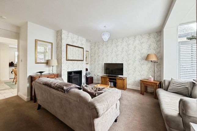 31, Victoria Road, Hythe photo 2