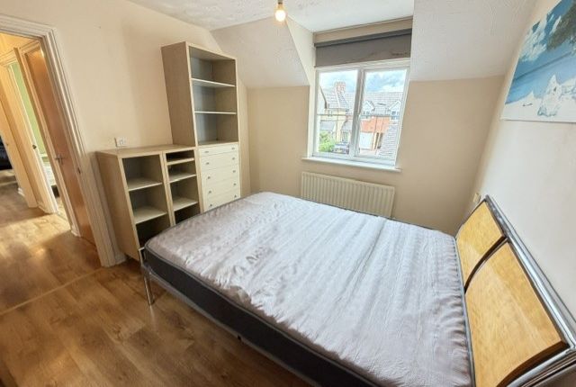 92, Joseph Hardcastle Close, London photo 4