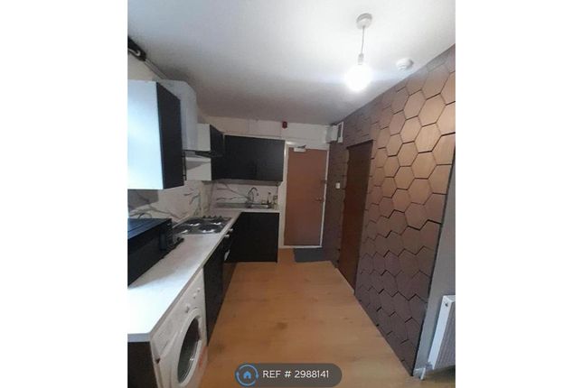 Flat, Kingsland Road Canton, Cardiff photo 2