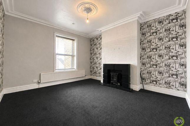 84 Burnley Road, Accrington photo 4