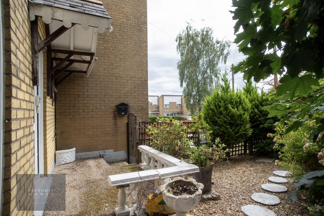1, Ebenezer Court, Tredegar photo 2