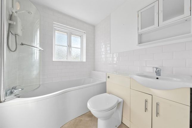 14, Steel Place, Wishaw photo 3