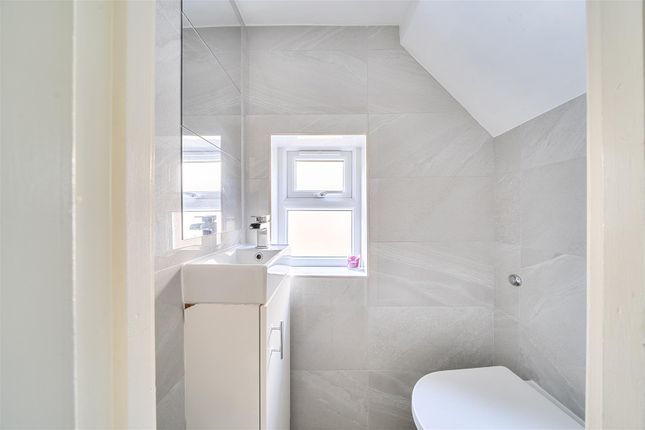 100, Elmstead Avenue, Wembley photo 4