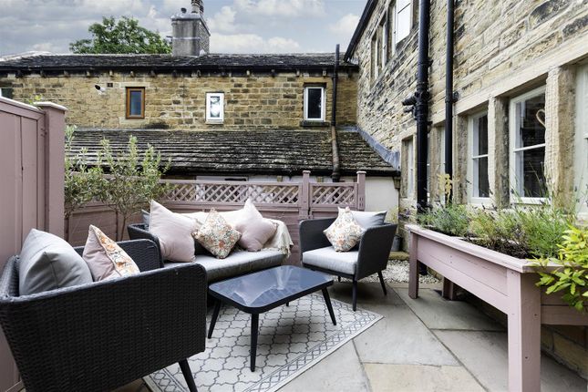 1, Longcroft Yard, Huddersfield photo 4