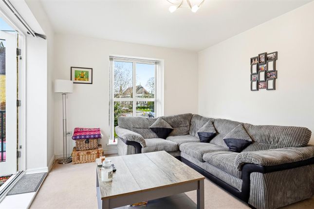 3, Chapel Drive, Dartford photo 3