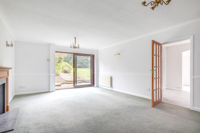10, Daws Hill Lane, High Wycombe photo 4