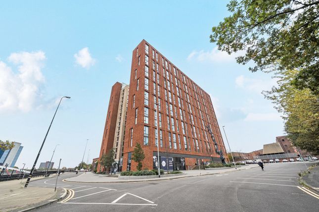 1365712-9-68F255A...