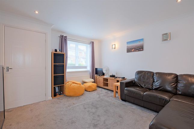 11, Blair Atholl Gardens, Hamilton photo 4