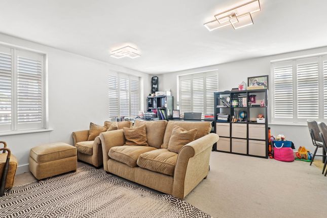 Apartment 16, Parian House, Princes Drive, Diglis, Worcester.  WR1 2BQ photo 4