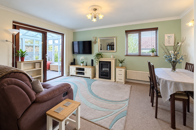 3, Chestnut Close, Minehead photo 2