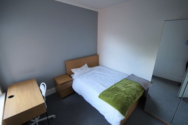 Thumbnail Room to rent in St. Osburgs Road, Coventry