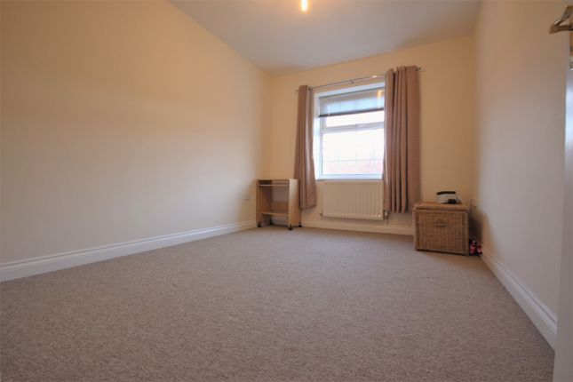 Flat for sale in Smiths Wharf, Wantage, Oxfordshire