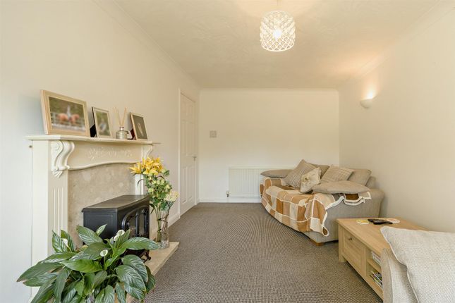 12, Haddon Way, Sheffield photo 4