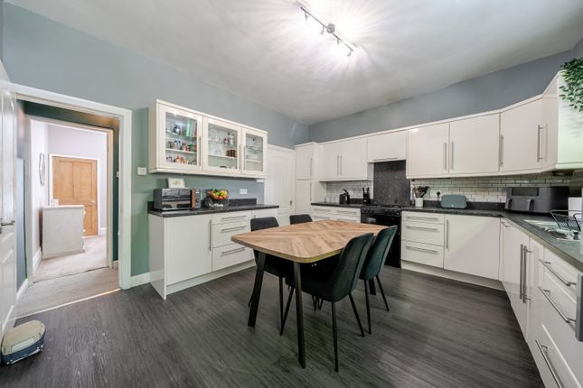 12, Willow Terrace, Sowerby Bridge photo 4