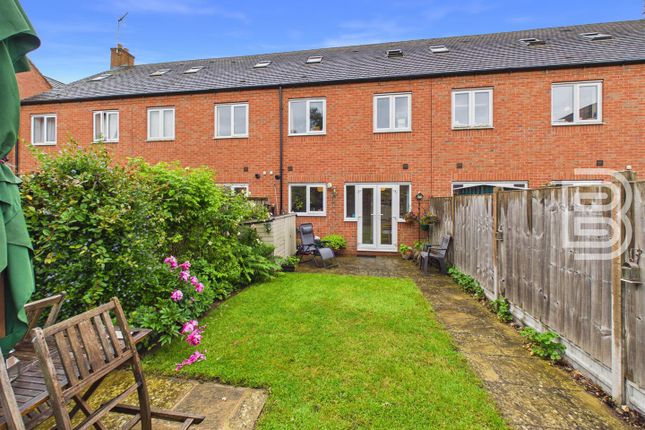 3 Jardiniere Court, Hillmorton Road, Rugby photo 2