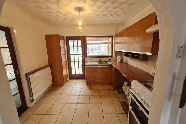 196, Maidstone photo 3
