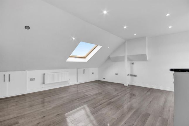 First Floor, 29, St James Road, London photo 3