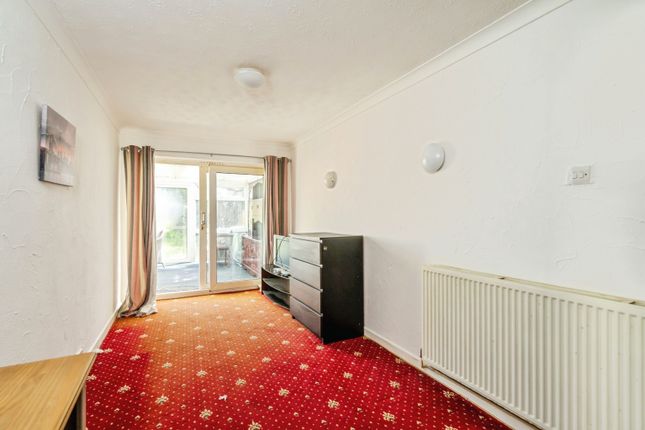 92, Flansham Lane, Felpham, Bognor Regis photo 4