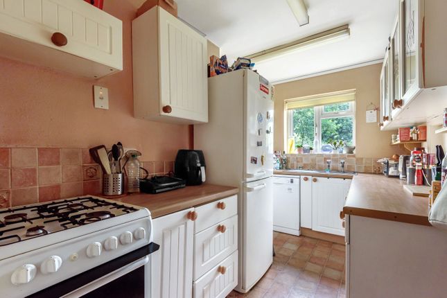 South Lodge,, Cobham Road, Cobham photo 4
