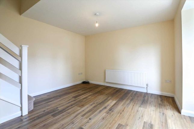 216, Senwick Drive, Wellingborough photo 3