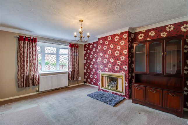 7, Wilson Drive, Wakefield photo 4