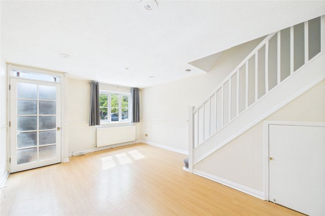 16, Westcotts Green, Bracknell photo 4