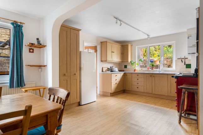 8, Belle Vue Road, Stroud photo 3