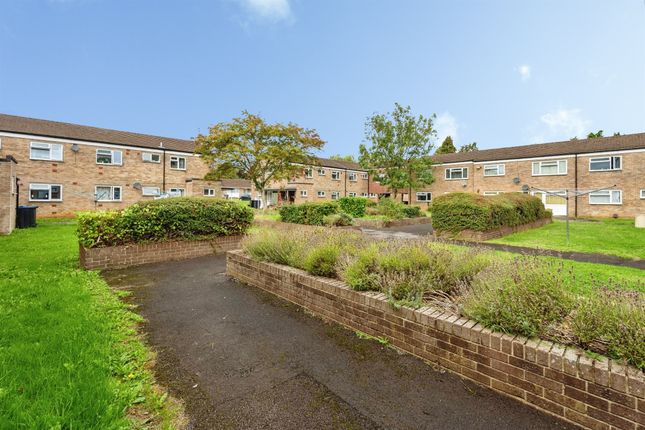 Flat 120, Westcroft, Chippenham photo 3