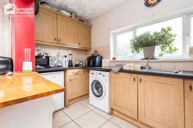 13, Beulah Street, Tredegar photo 4