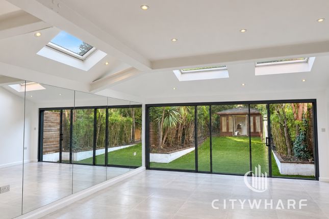 20 New Road, London photo 2