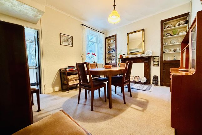 13, Llewelyn Street, Swansea photo 3