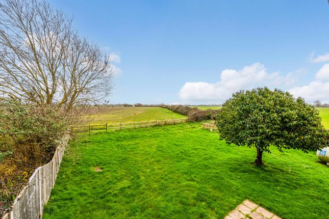 1 Cowdry Cottages Sidlesham Lane, Chichester photo 2