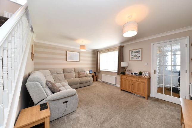 33, Jupiter Gate, Stevenage photo 4