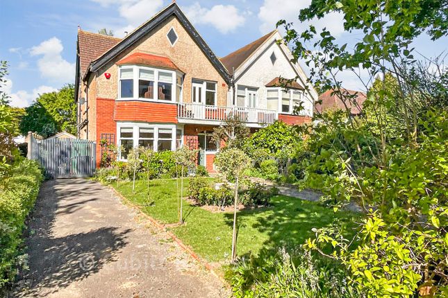 27, Grand Avenue, Worthing photo 4