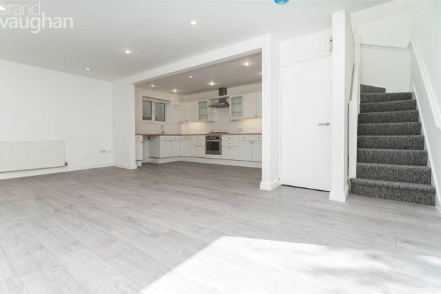8, Lambourne Road, East Sussex photo 2