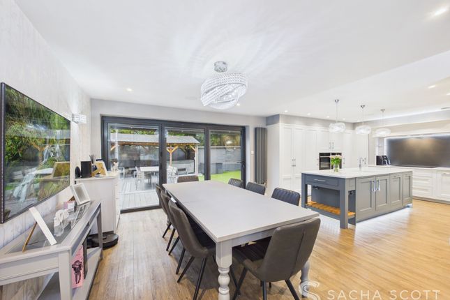 4 Hawthorn Close Fir Tree Road, Banstead photo 4