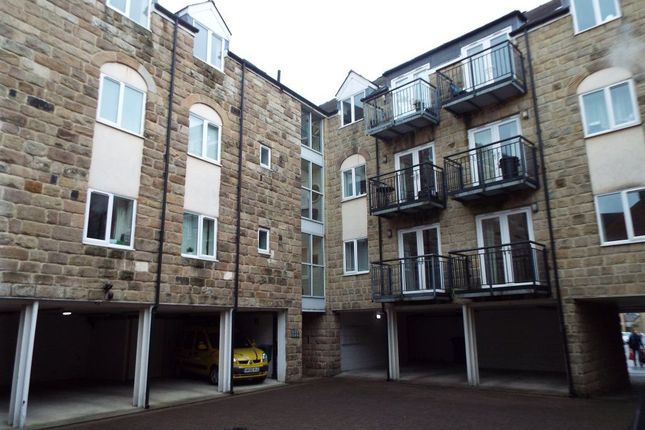 Flat to rent in Apartment, Mowbray Mews, Harrogate HG1