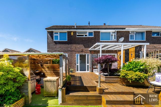 39, Caerleon Court, Caerphilly photo 4