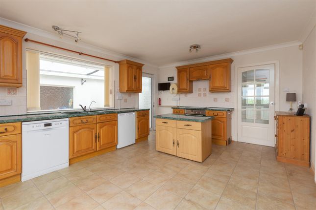 29, Sea View Drive, Lancaster photo 3