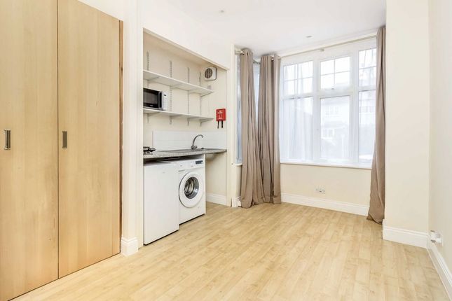 Flat 6, 29, Arden Road, London photo 2
